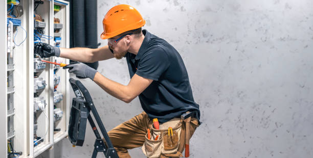 Best Licensed Electrician  in Temple Terrace, FL